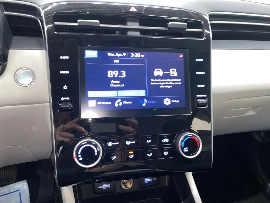 Used 2022 Gray Hyundai SEL image 18