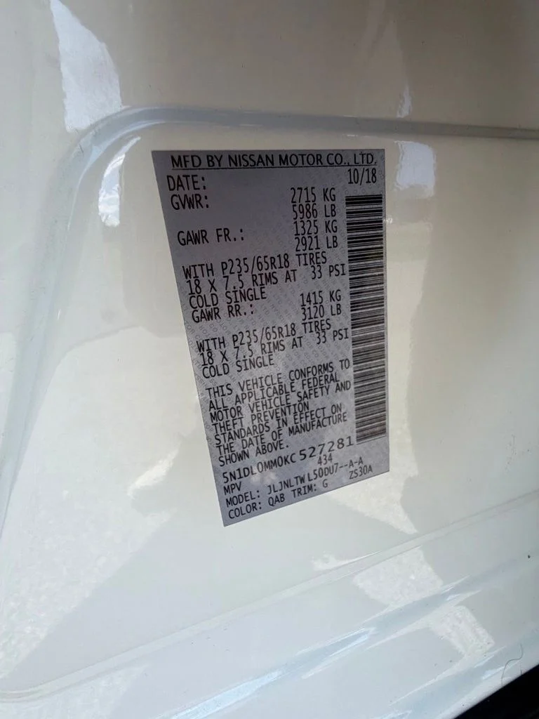 Used 2019 White INFINITI LUXE image 56