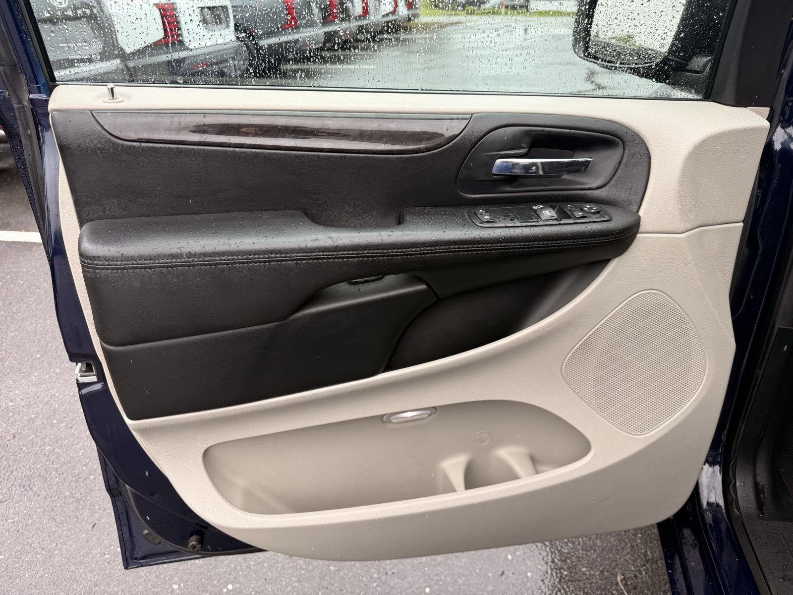 2014 Dodge Grand Caravan SE - Photo 12