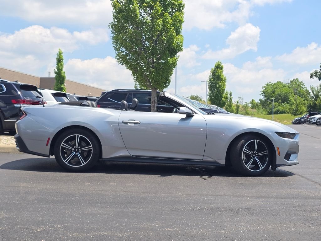 Used 2025 Silver Ford EcoBoost Premium image 24