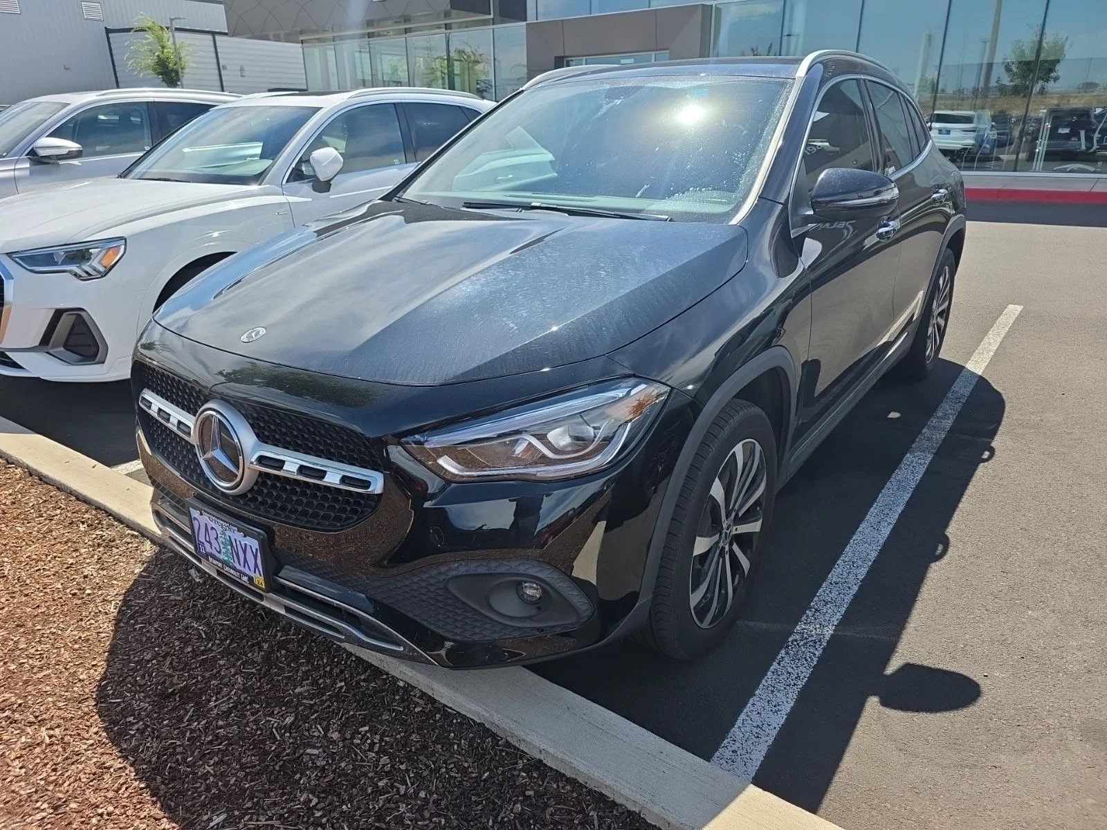 Used 2023  Mercedes-Benz GLA 250 image 1