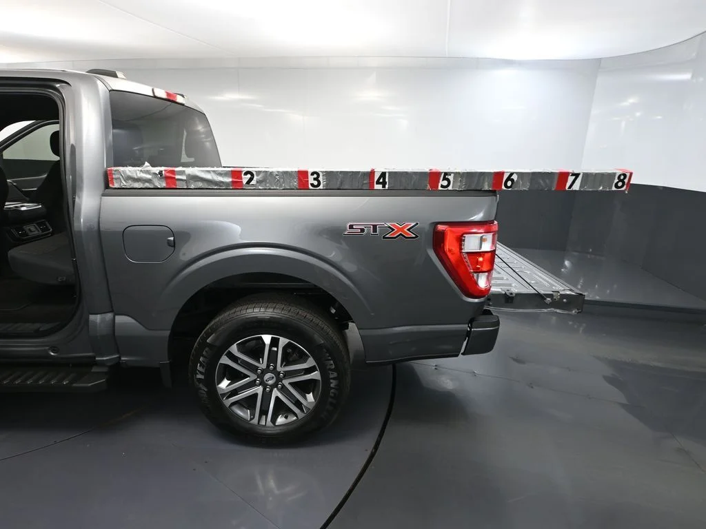 Used 2021 Gray Ford XL image 38