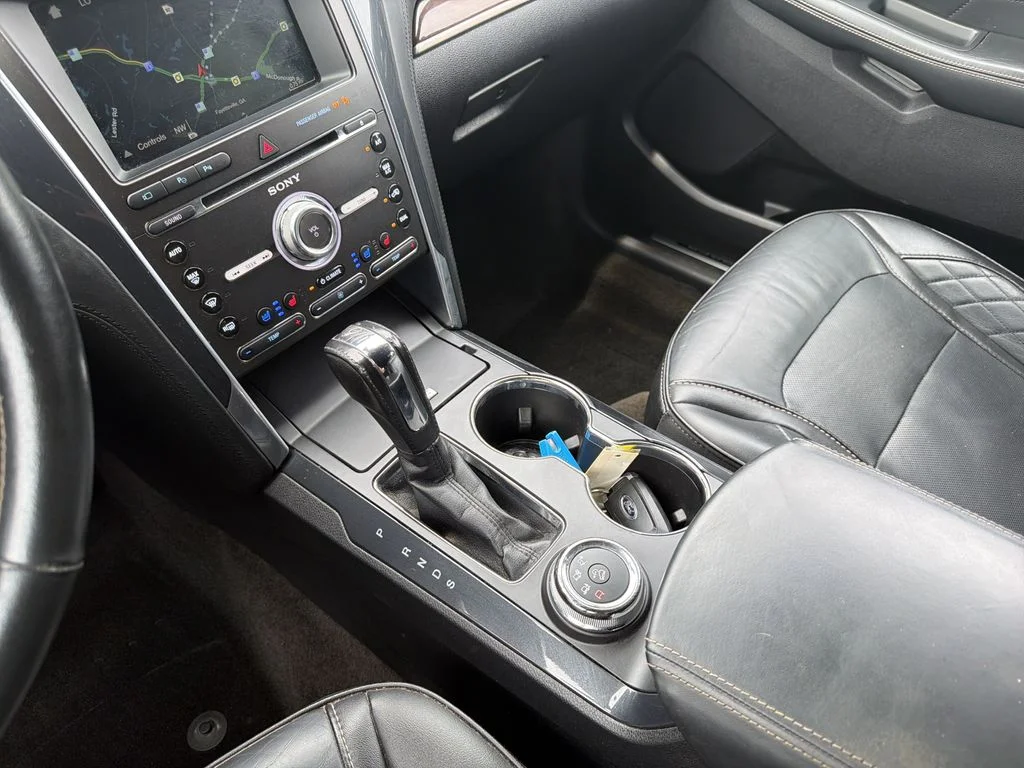 Used 2018 Red Ford Platinum image 30