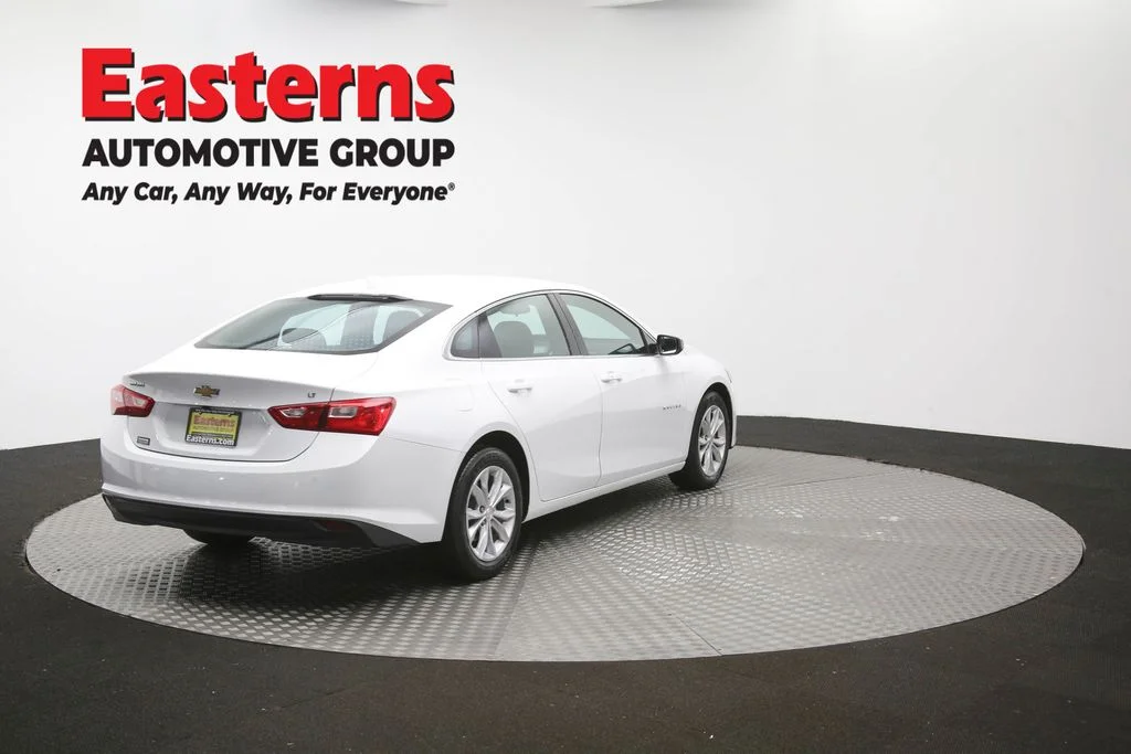 Used 2025 White Chevrolet LT image 42