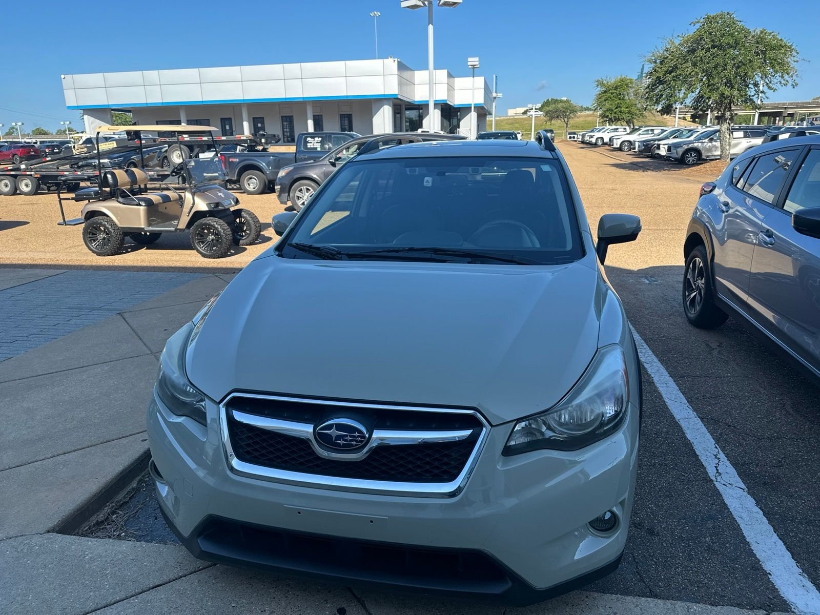 Used 2015 Beige Subaru 2.0i Limited image 2