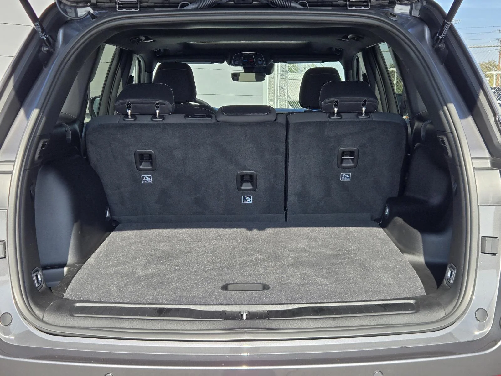 2025 Jeep Grand Cherokee Laredo - Photo 28