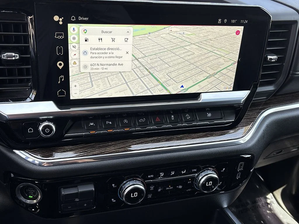 Used 2024 White GMC Elevation image 19