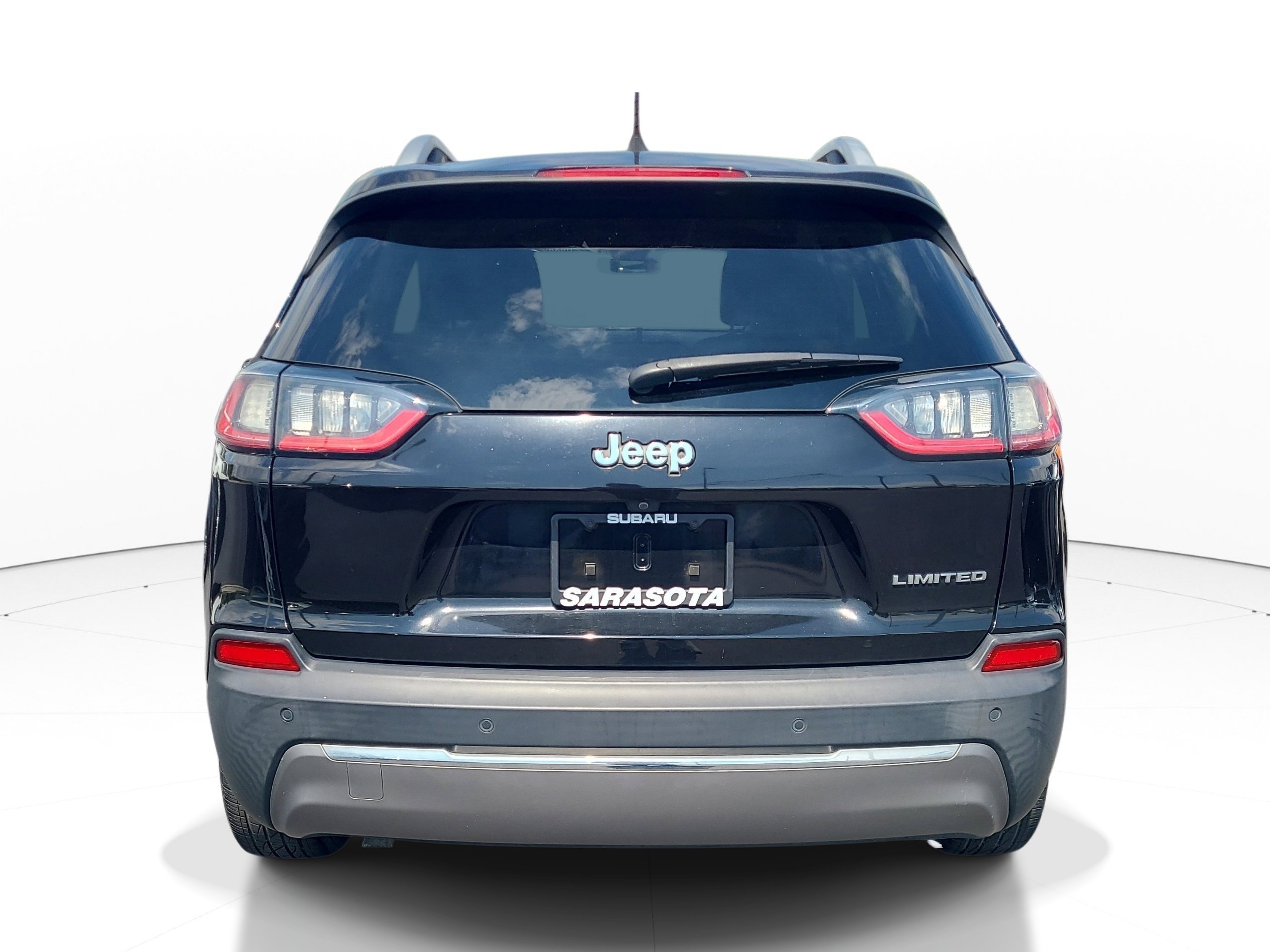 Used 2020 Diamond Black Crystal Pearlcoat Jeep Limited image 4