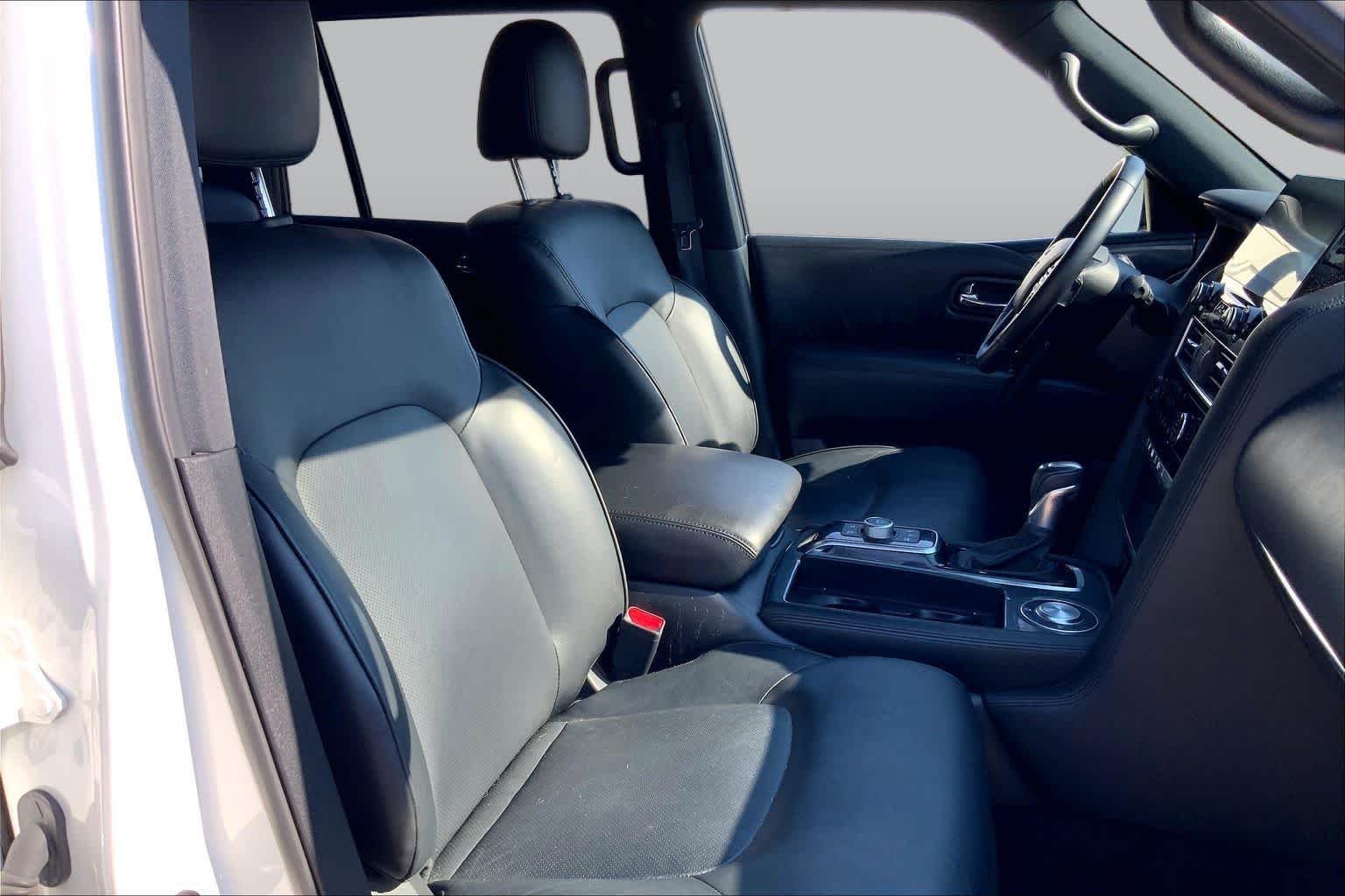 Used 2023 Aspen White Tricoat Nissan SL image 9