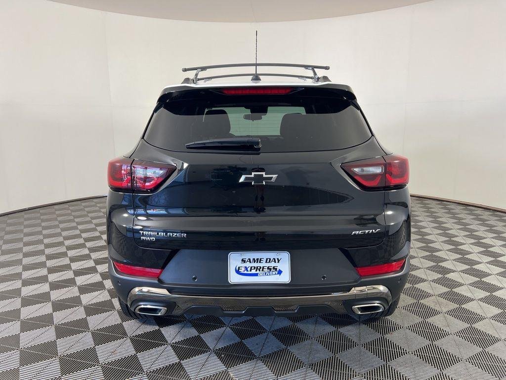 Used 2024 Black Metallic Chevrolet ACTIV image 24