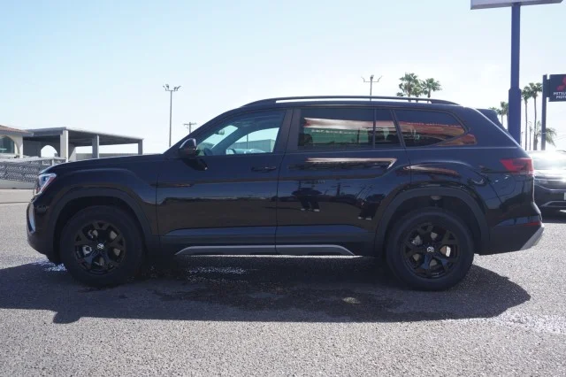 New 2026 Deep Black Pearl Volkswagen 2.0T Peak Edition image 12