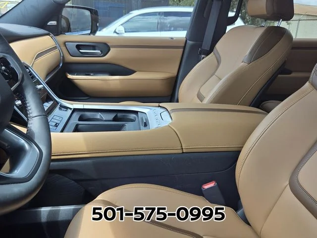 Used 2026 White Nissan SL image 10
