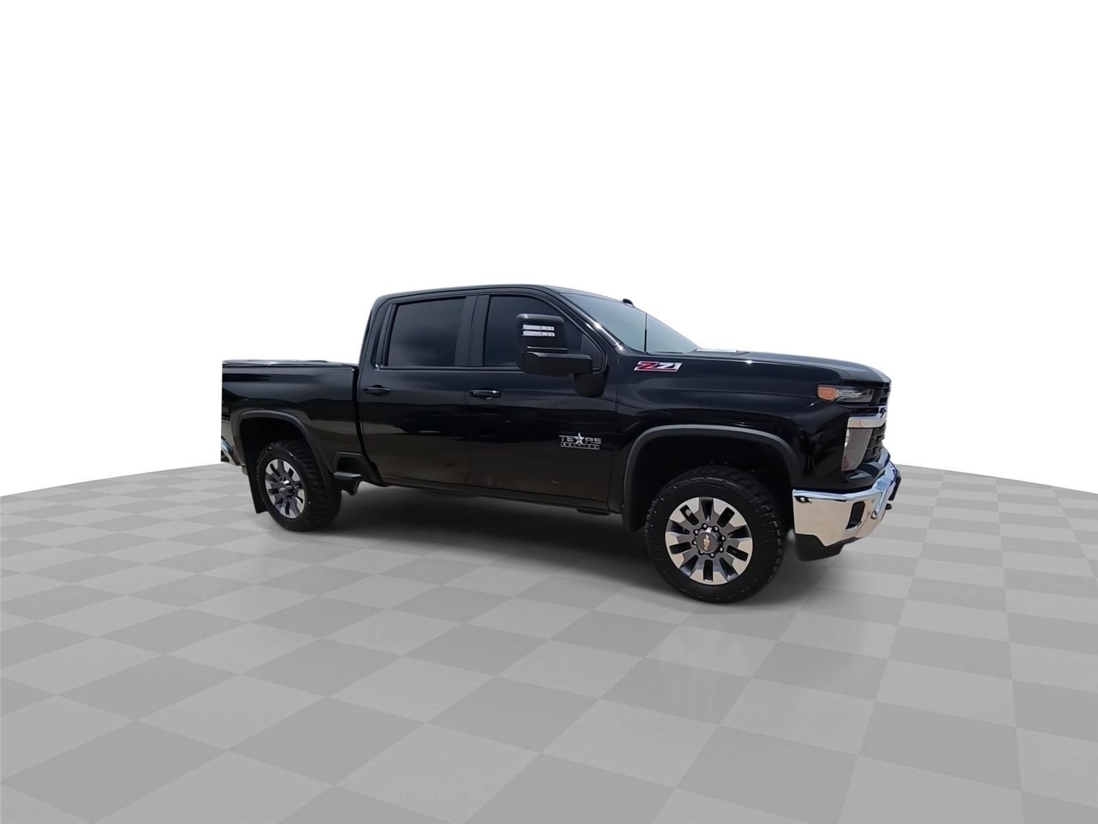Used 2025 Black Chevrolet LT image 2