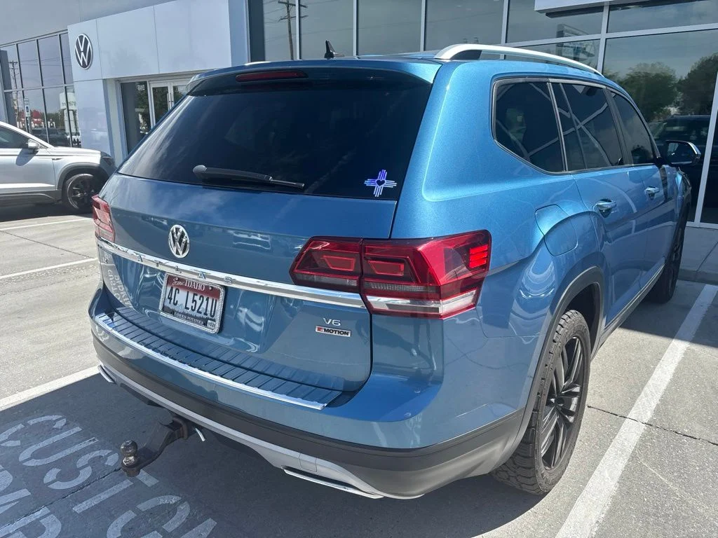 Used 2019 Blue Volkswagen 3.6L V6 SE image 7