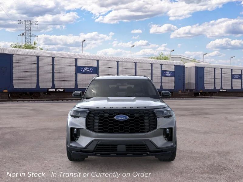 New 2026 Carbonized Gray Metallic Ford ST-Line image 6