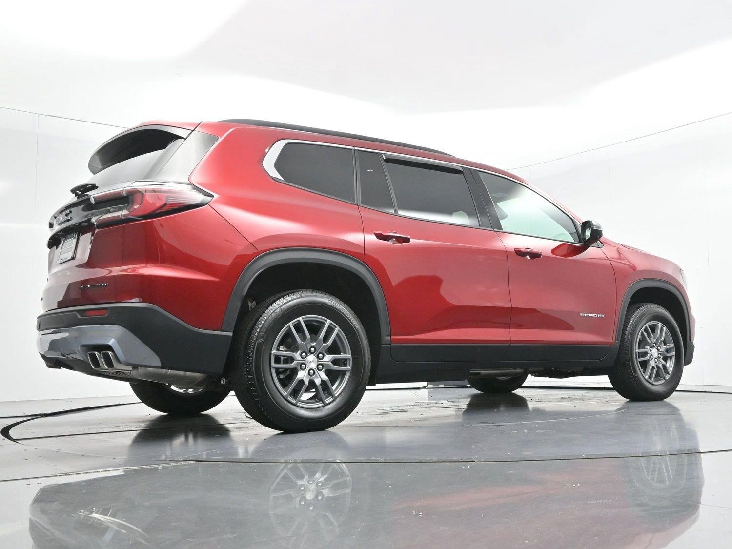 Used 2025 Volcanic Red Tintcoat GMC Elevation image 53