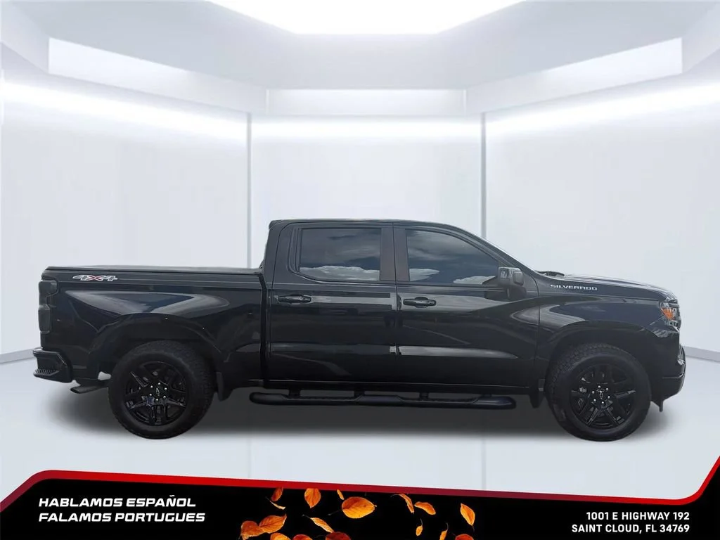 Used 2023 BLACK Chevrolet Custom image 6