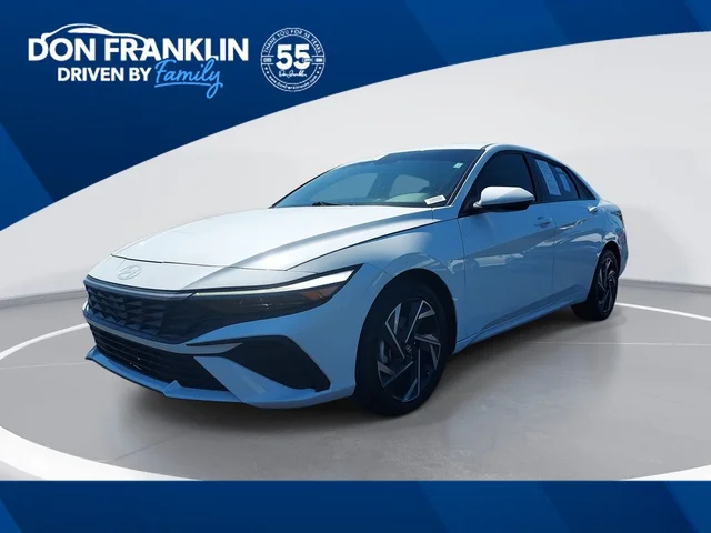 2025 Hyundai Elantra SE
