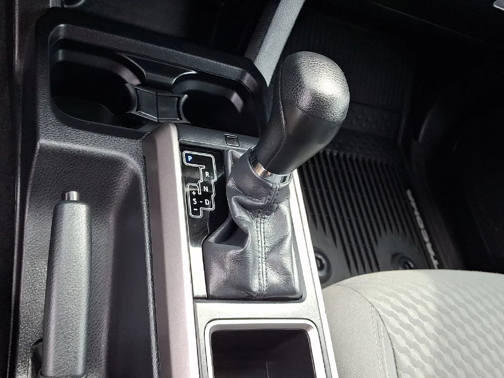 Used 2020 Silver Sky Metallic Toyota SR5 image 22