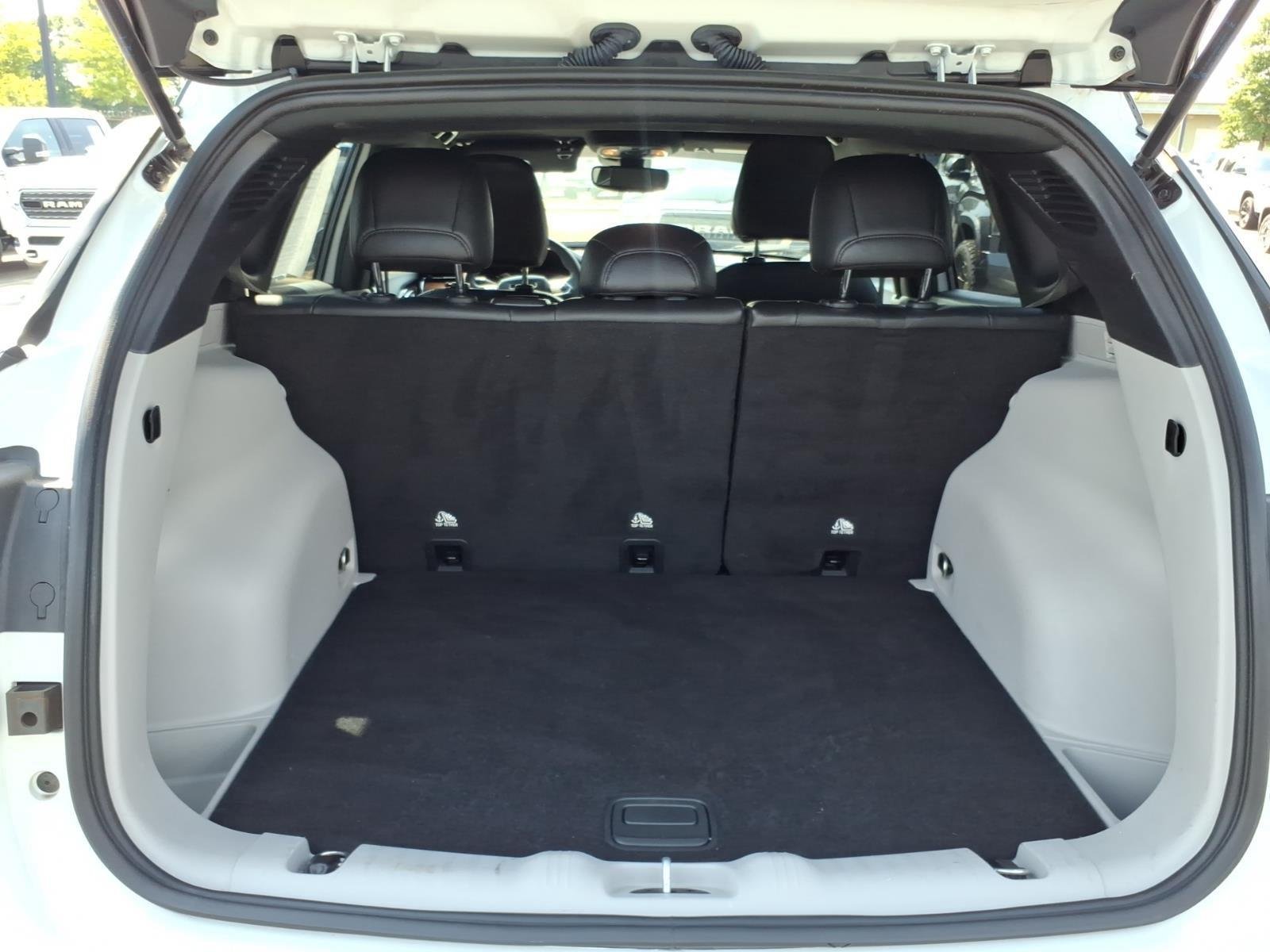 Used 2023 Bright White Clearcoat Jeep Limited image 31