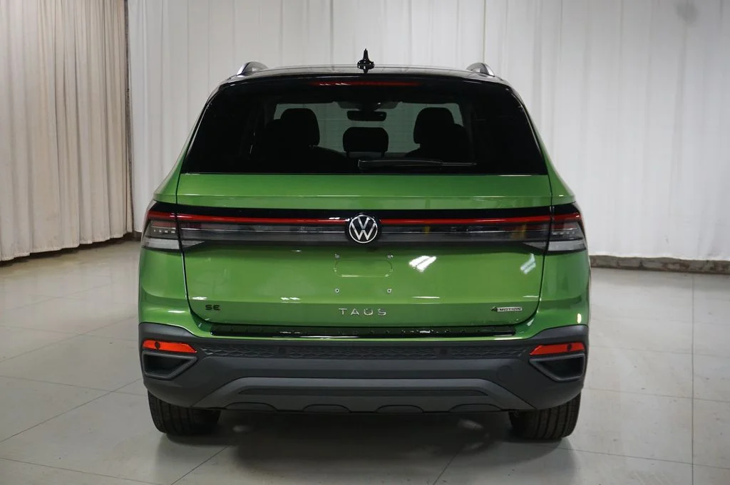 New 2026 Moss Green Volkswagen 1.5T SE Black image 6