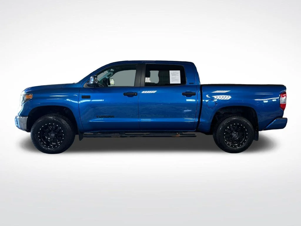 Certified Used 2018 Blue Toyota SR5 image 2