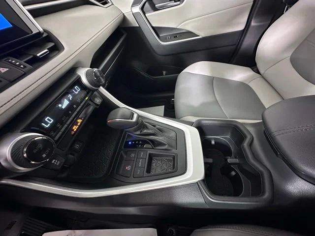 Used 2023 Blue Toyota XLE Premium image 31