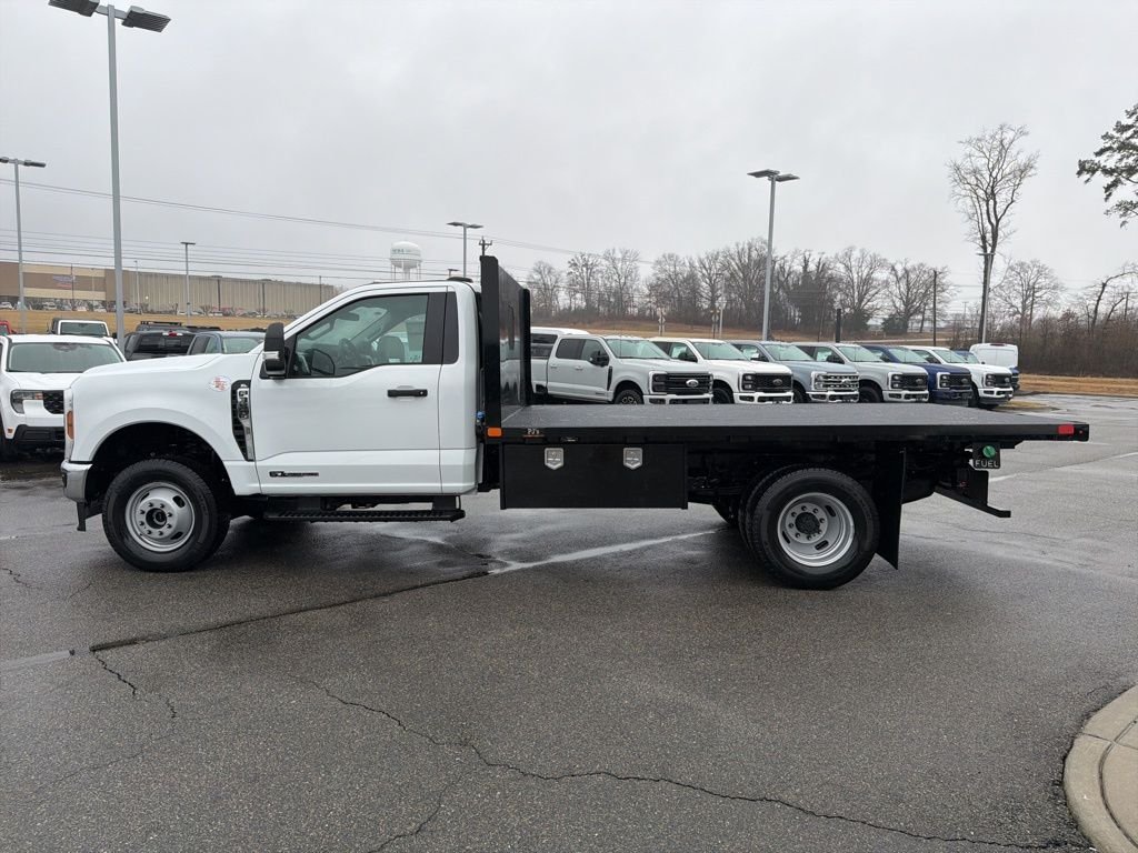 New 2026 Oxford White Ford F-350® XL FLAT BED image 6