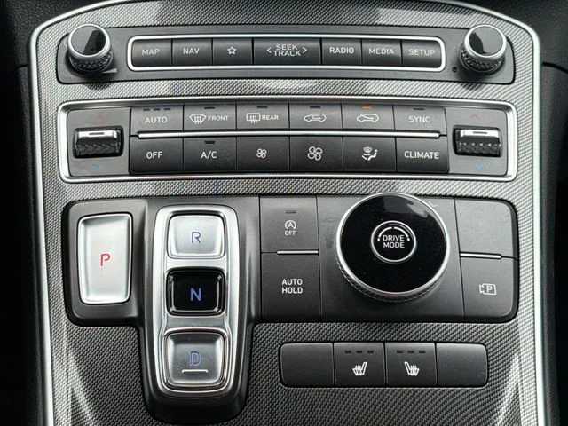 Used 2023 Gray Hyundai SEL image 18