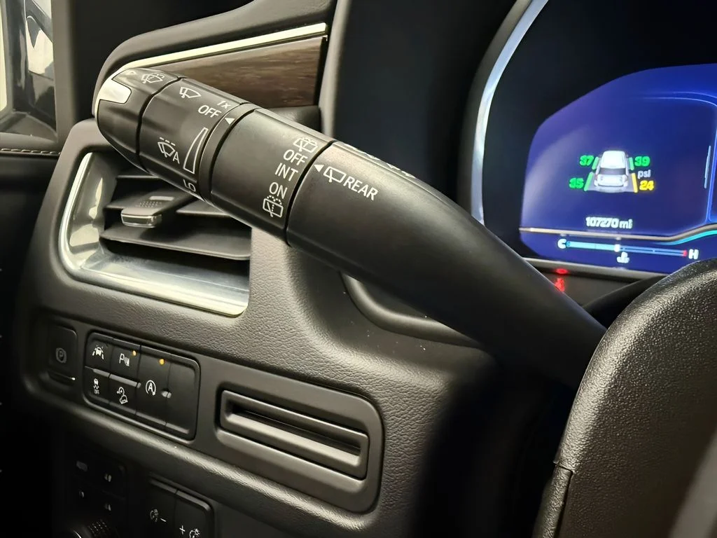 Used 2023 White Chevrolet Premier image 18