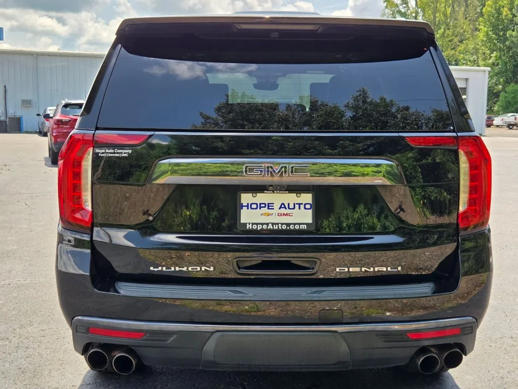 Used 2023 Black GMC Denali Ultimate image 4