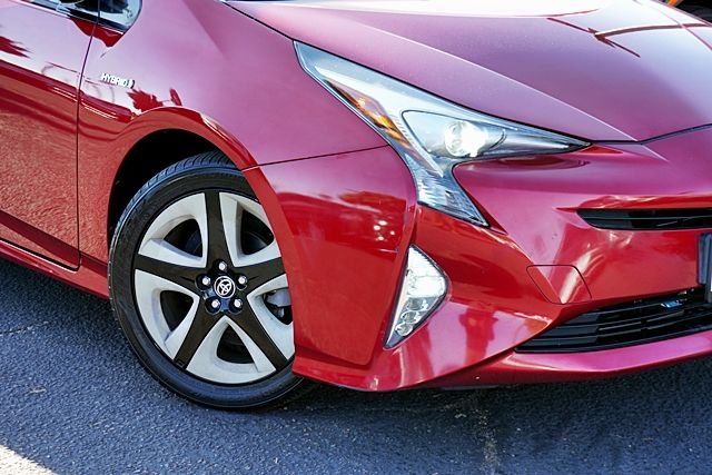 Used 2016 Red Toyota Four Touring image 3
