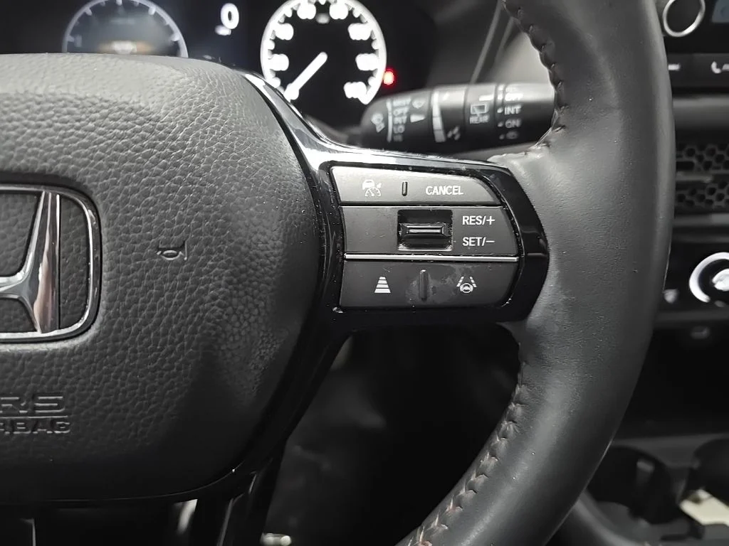 Used 2024 Platinum White Pearl Honda Sport image 20