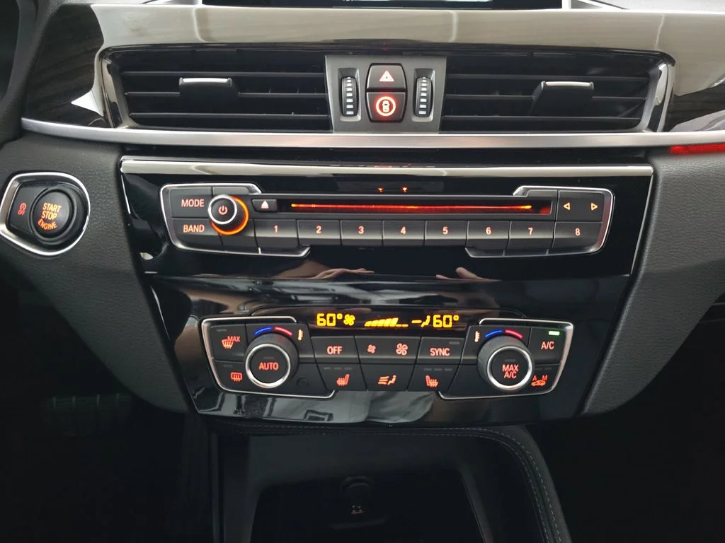 Used 2019 Gray BMW xDrive28i image 25