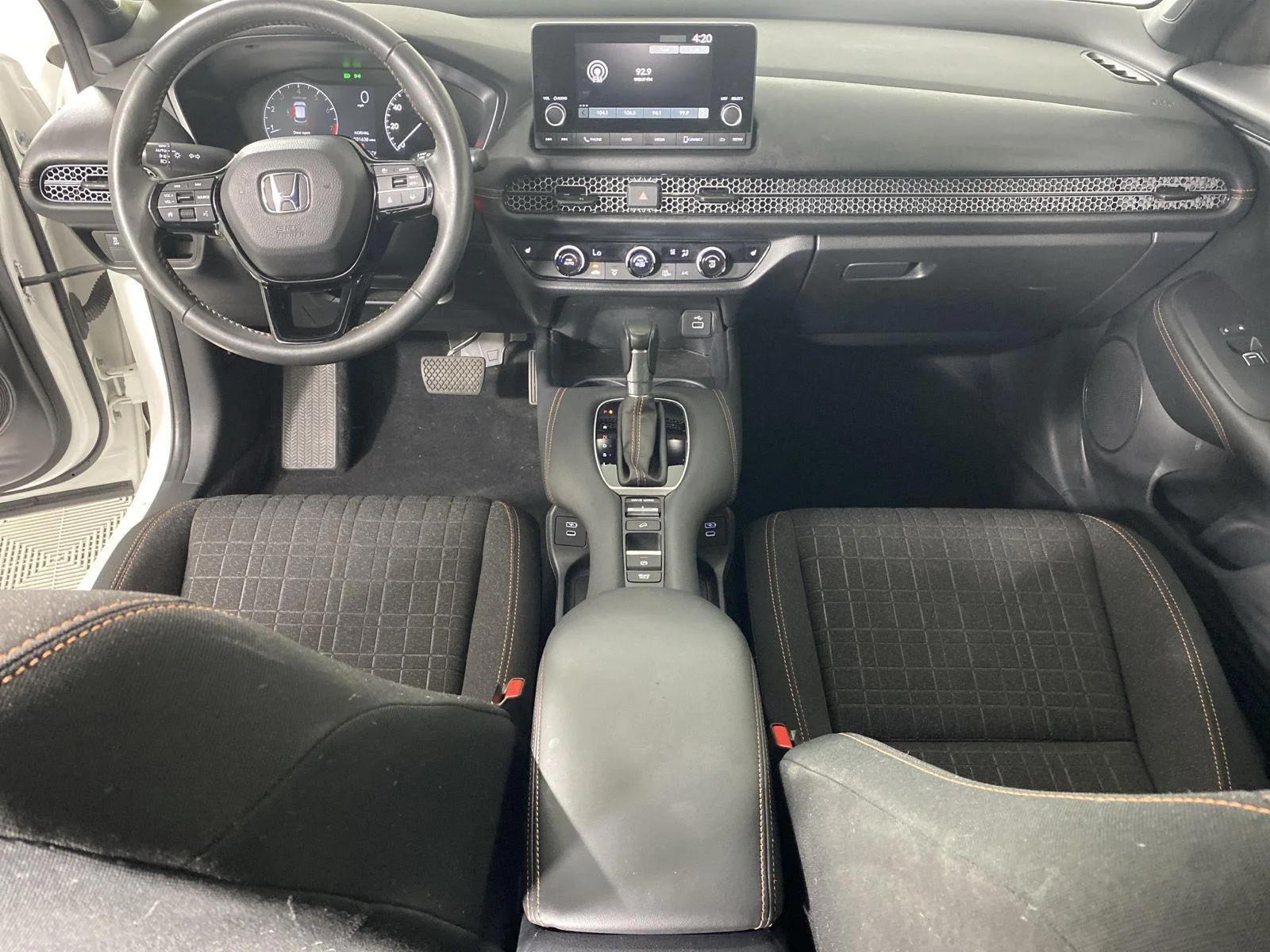 Used 2024 Platinum White Pearl Honda Sport image 23