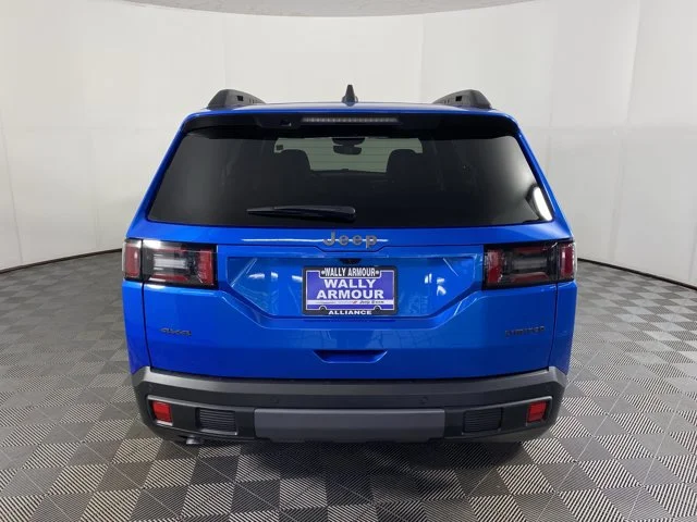 New 2026 Hydro Blue Pearl-Coat Exterior Paint Jeep Limited image 9