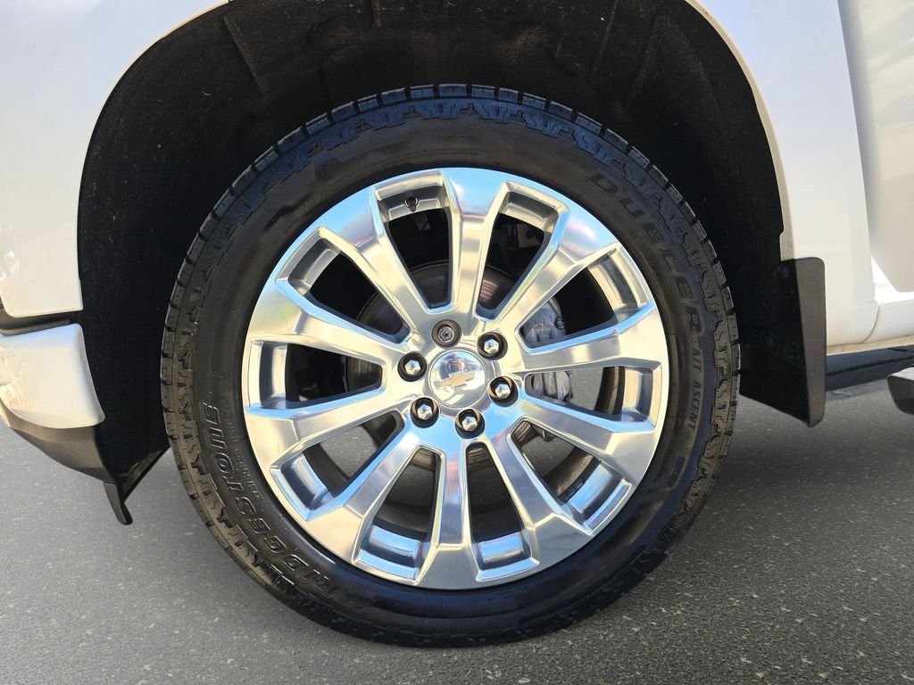 Used 2019 Beige Chevrolet High Country image 35