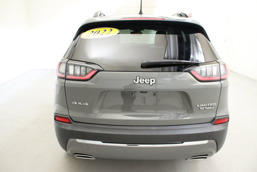 Used 2022 Gray Jeep Limited image 9