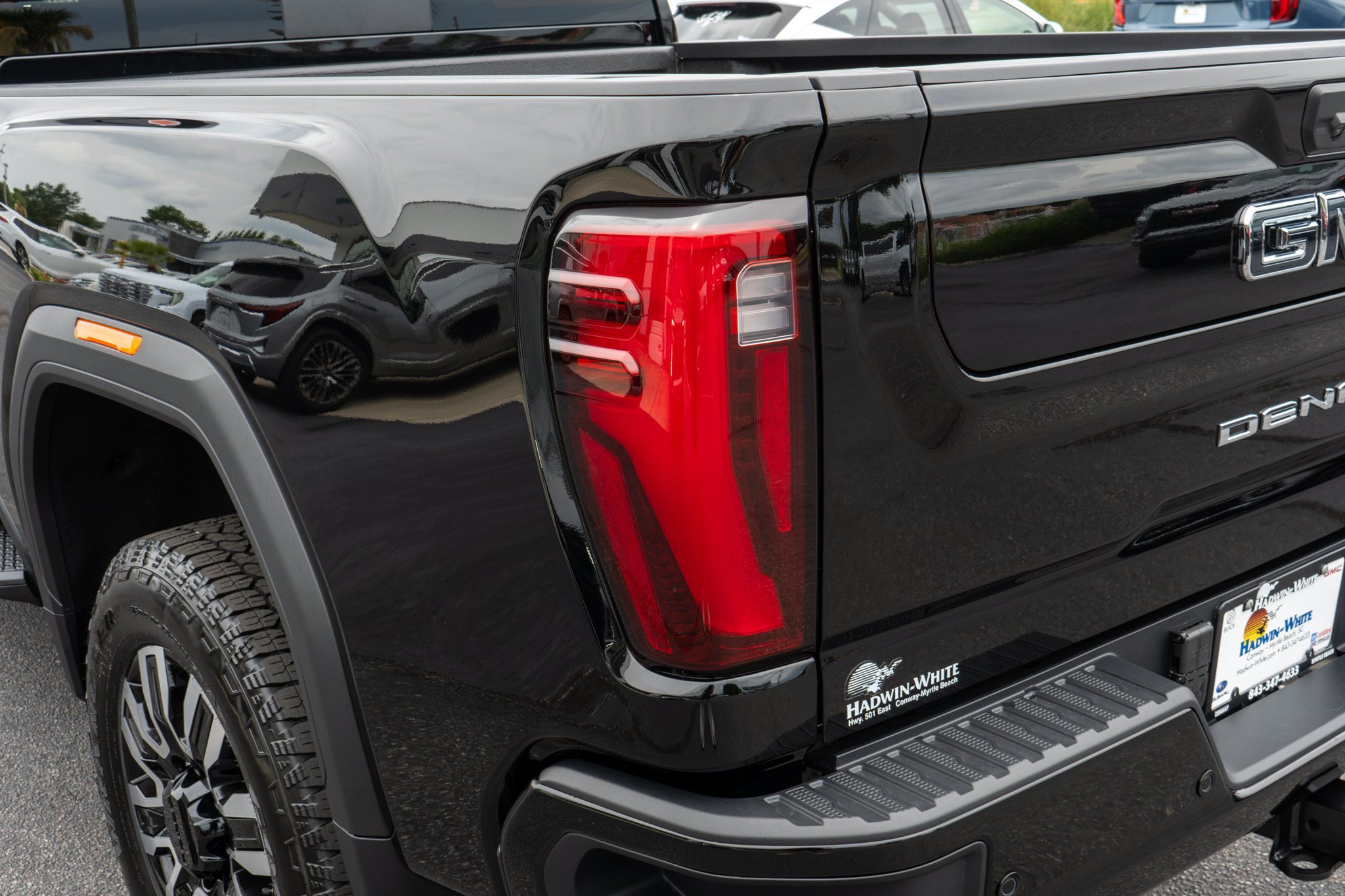 2026 GMC Sierra 2500HD Denali Ultimate - Photo 10