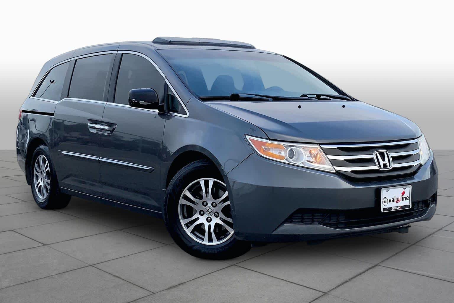 Used 2013 Polished Metal Metallic Honda EX-L image 3