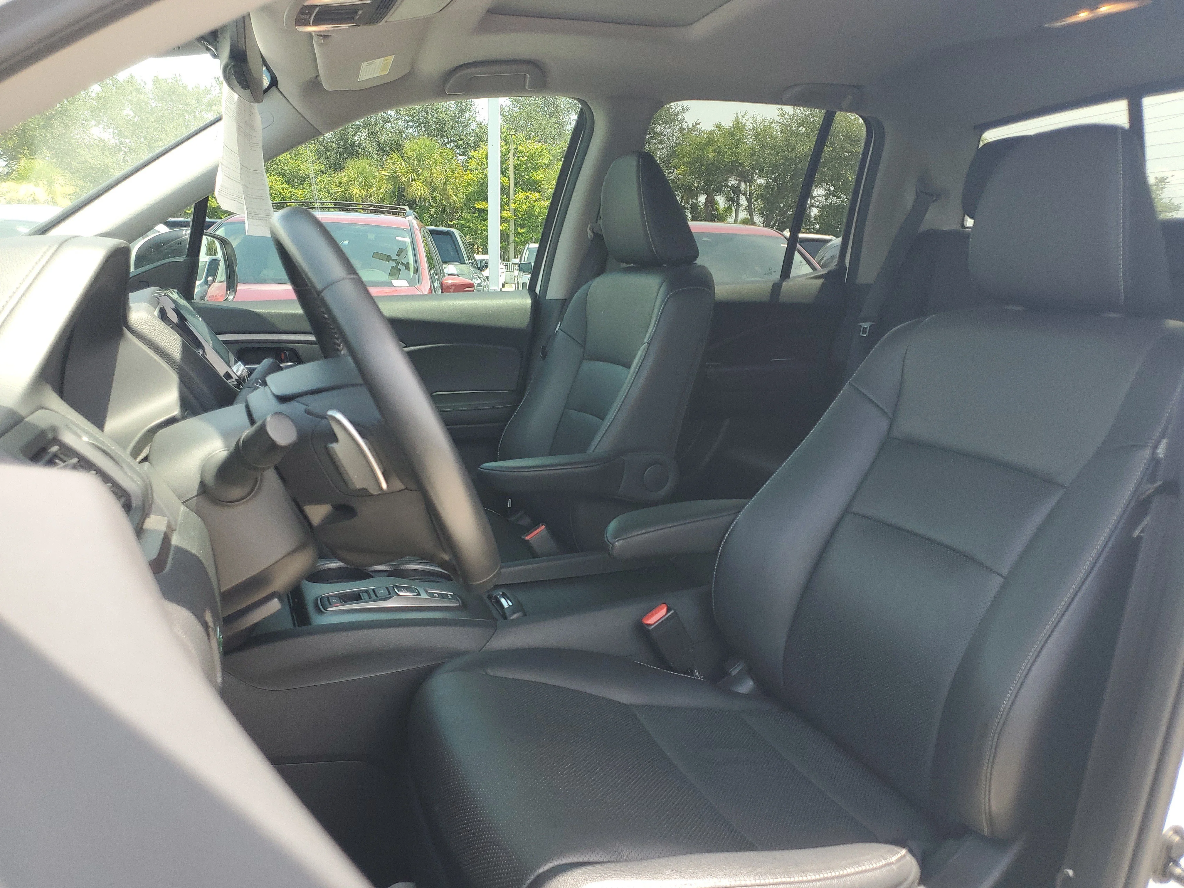 Used 2023 Platinum White Honda RTL image 20