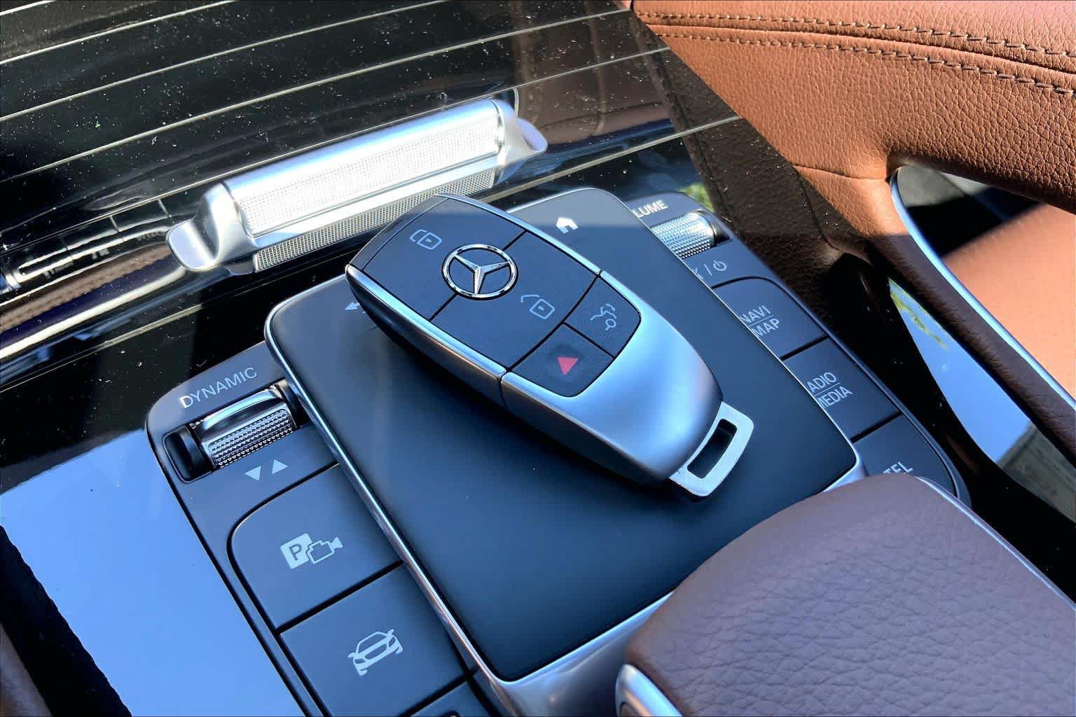 New 2026 Black Mercedes-Benz GLE 350 image 21