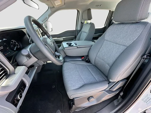 New 2026 Oxford White Ford XL image 14