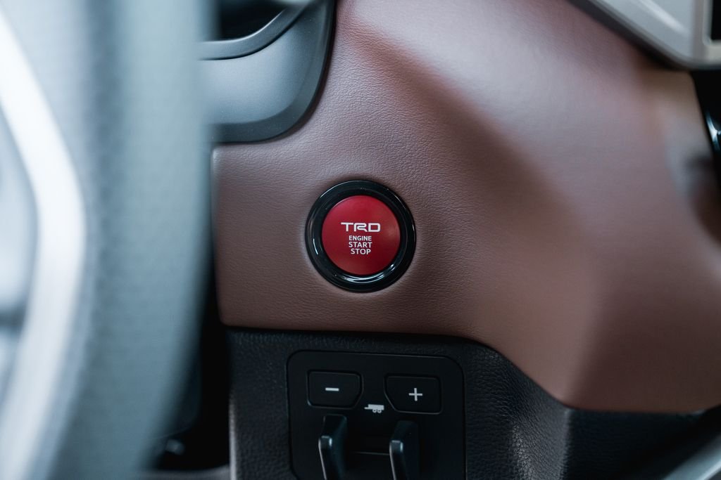 2026 Toyota Tundra 1794 Edition - Photo 18