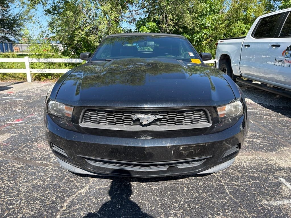 Used 2012 Black Ford V6 Premium image 8