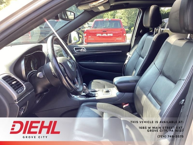 Used 2020 Silver Jeep Limited image 20