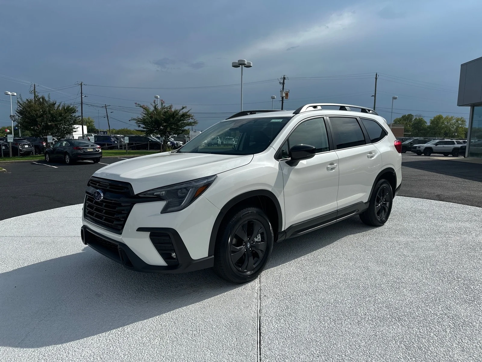 New 2026 CRYSTAL WHITE PEARL Subaru Premium 7-Passenger image 3