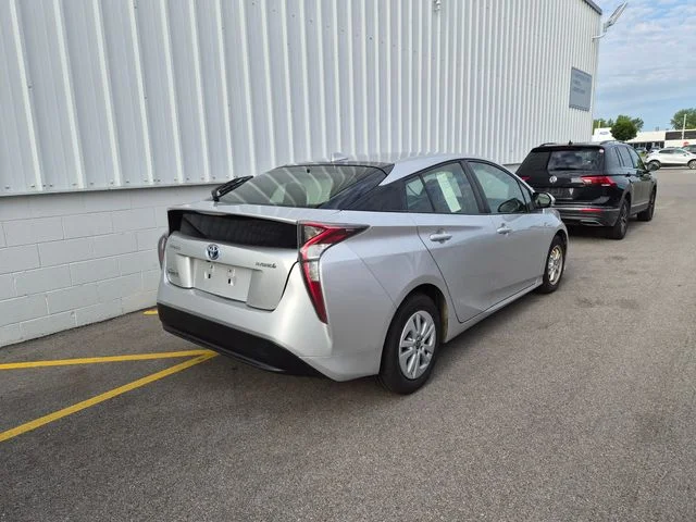 Used 2016 Silver Toyota Two image 5