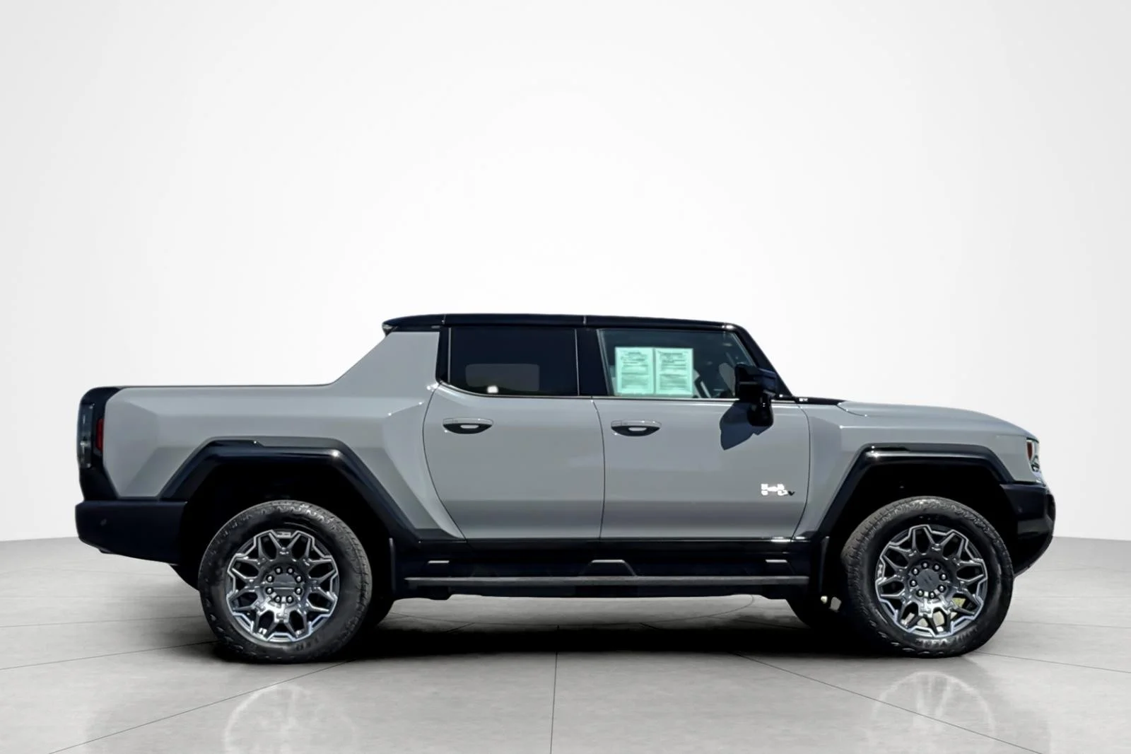 Used 2026 METEORITE METALLIC GMC 3X image 6