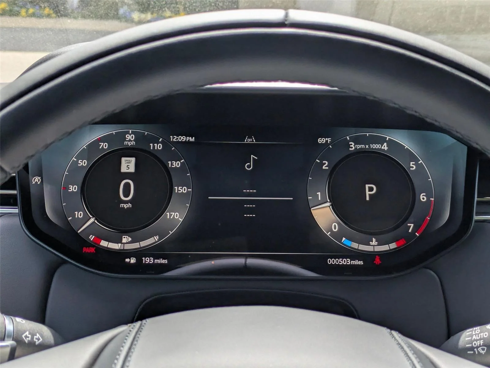 Used 2026 Fuji White Land Rover Dynamic SE image 19